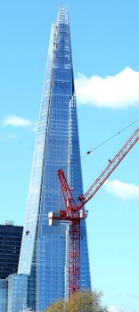 Fearless cleaners abseil down Europe's tallest building